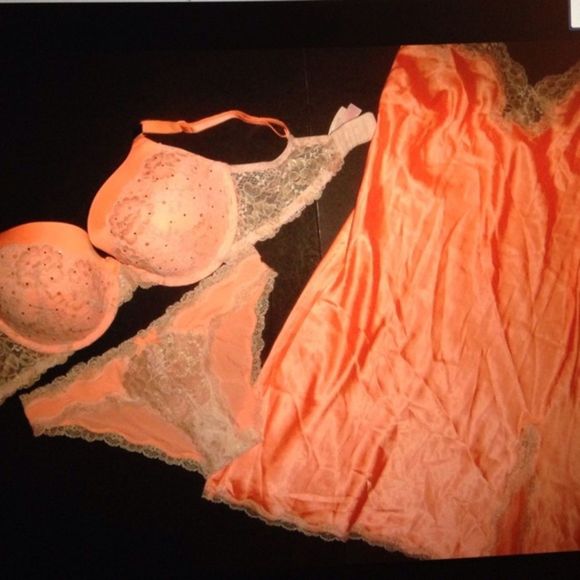 NWT Victoria's Secret bra set Orange Dream Angels